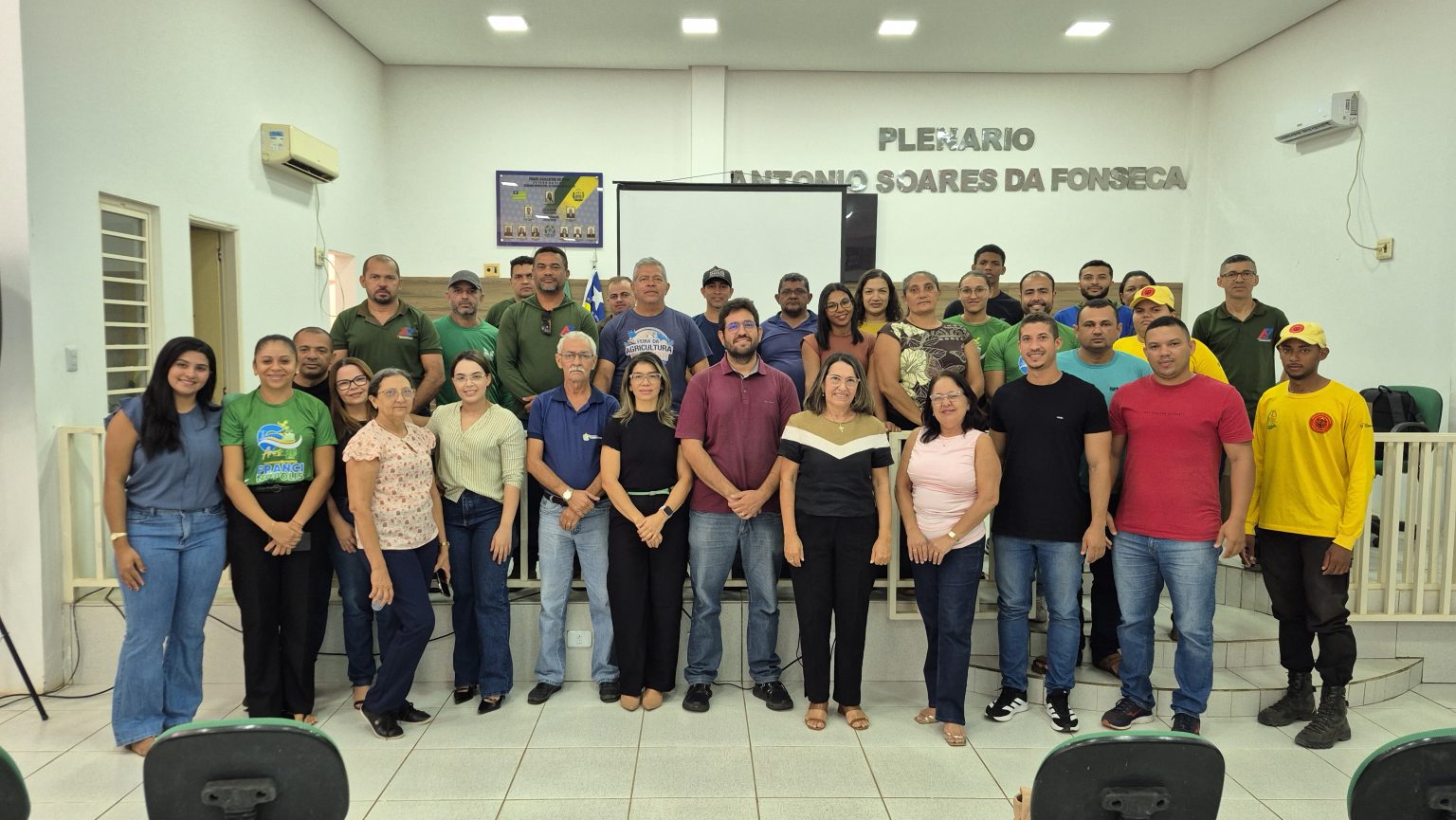 Prefeitura de Francinópolis promove palestra de conscientização sobre fumaça preta e manutenção preventiva de veículos